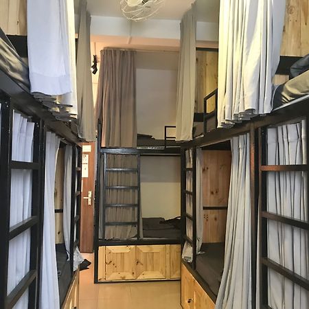 Wanderlust Saigon Hostel & Rooftop Bar Cidade de Ho Chi Minh Exterior foto