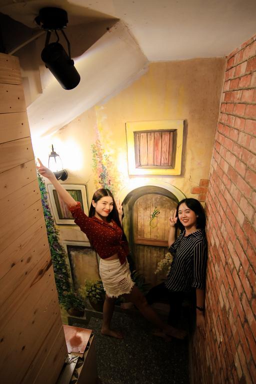 Wanderlust Saigon Hostel & Rooftop Bar Cidade de Ho Chi Minh Exterior foto